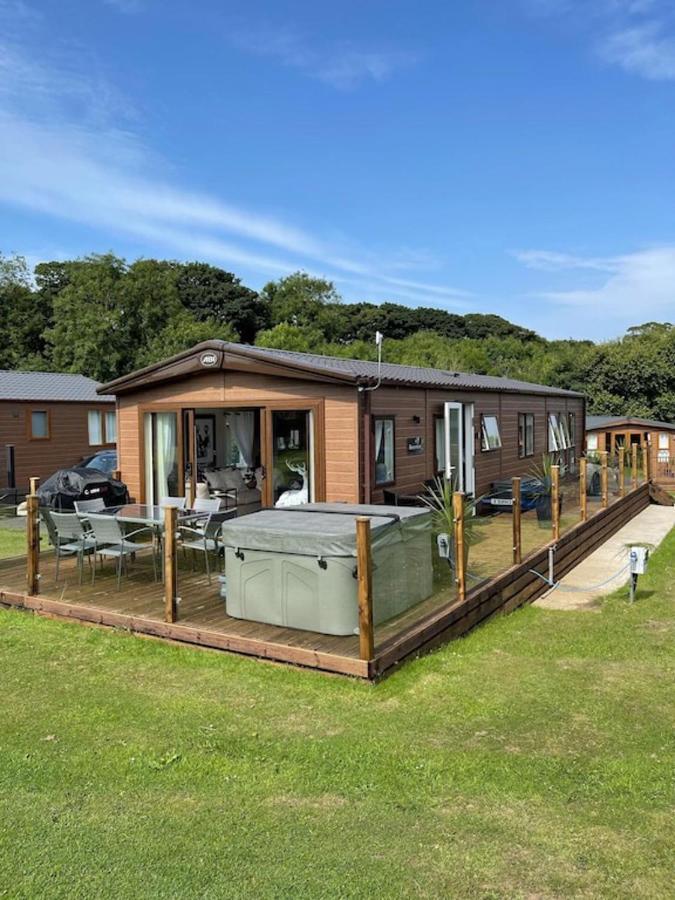Luxury Boutique Style Lodge With Hot Tub Bridlington Εξωτερικό φωτογραφία