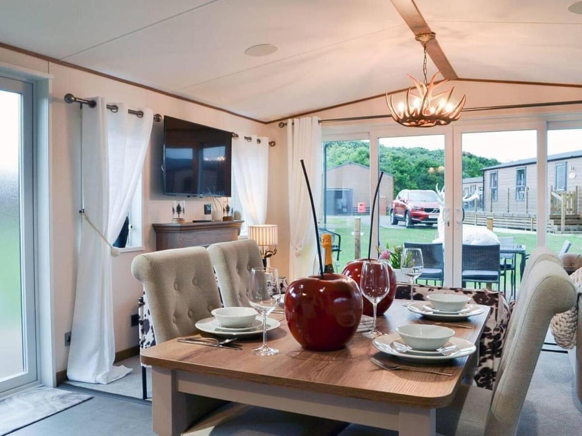 Luxury Boutique Style Lodge With Hot Tub Bridlington Εξωτερικό φωτογραφία