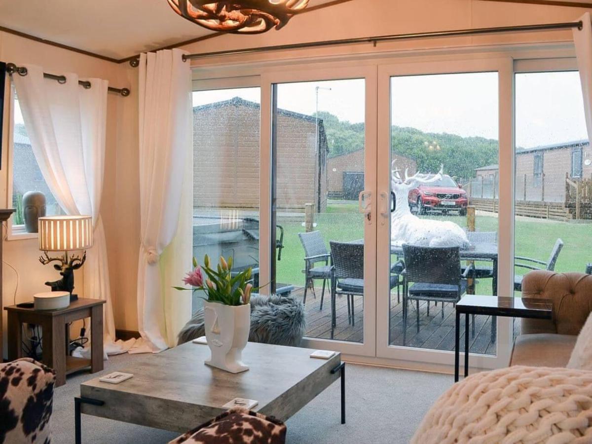 Luxury Boutique Style Lodge With Hot Tub Bridlington Εξωτερικό φωτογραφία